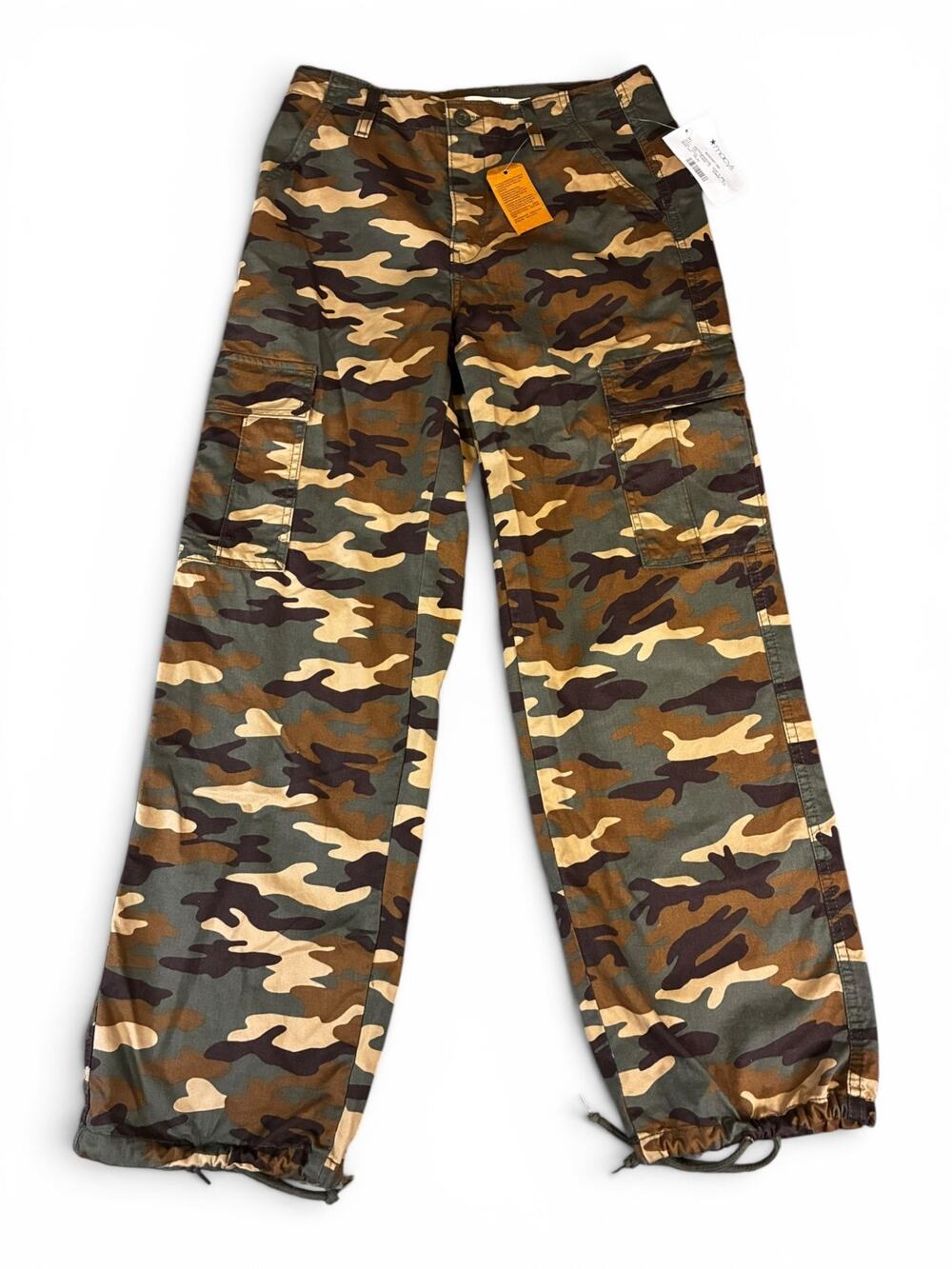 Levi's Cargo Camo Pants Throw Back 90's Style Drawstring Ankle Waist 26"